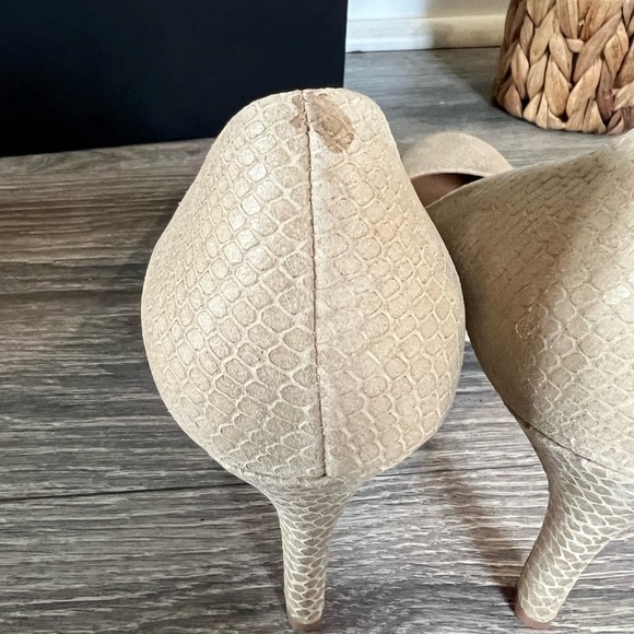 Ann Taylor perfect pump true khaki snake print size 7 - Picture 9 of 9